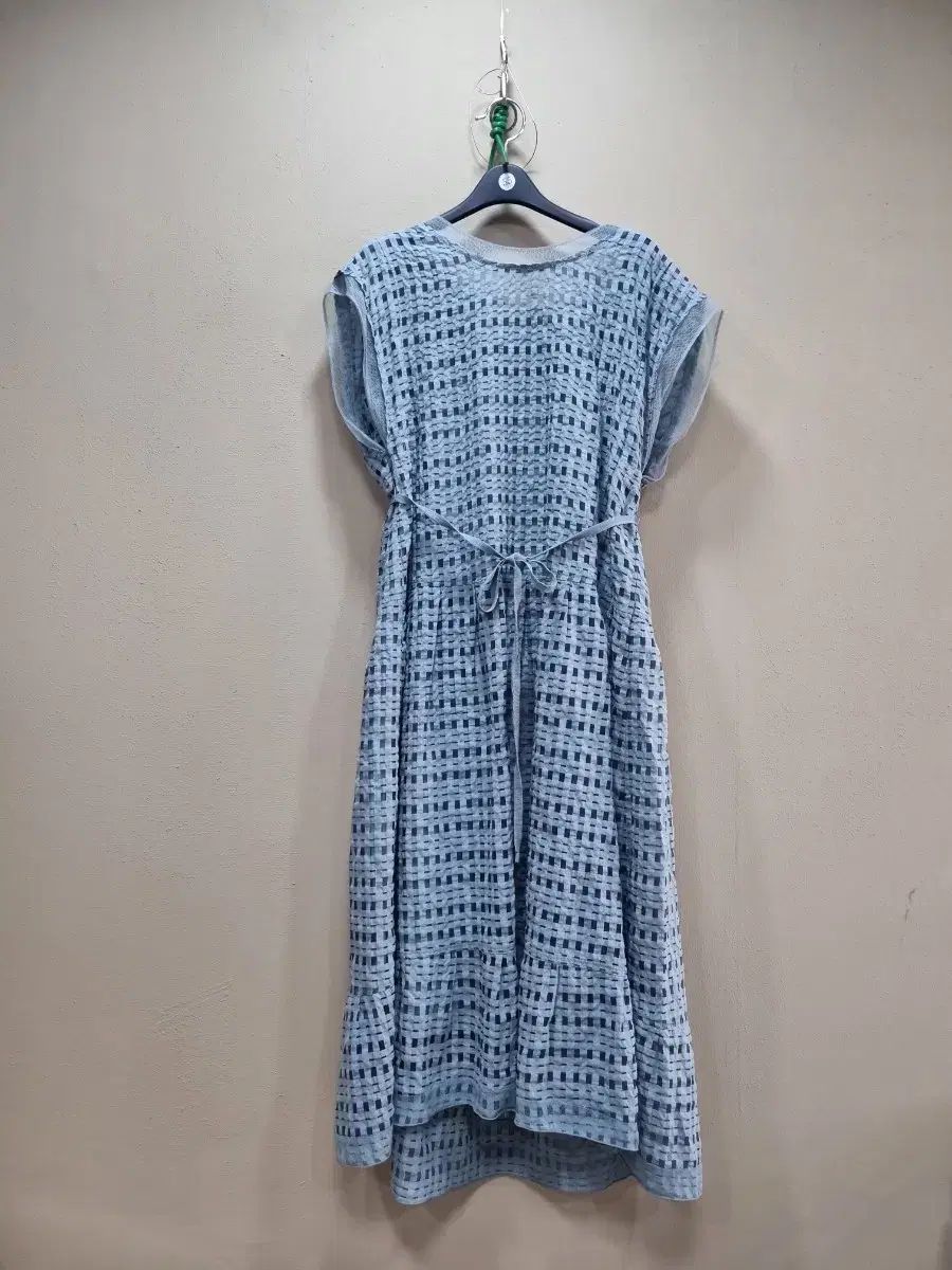 SJSJ(ほぼ新品)
