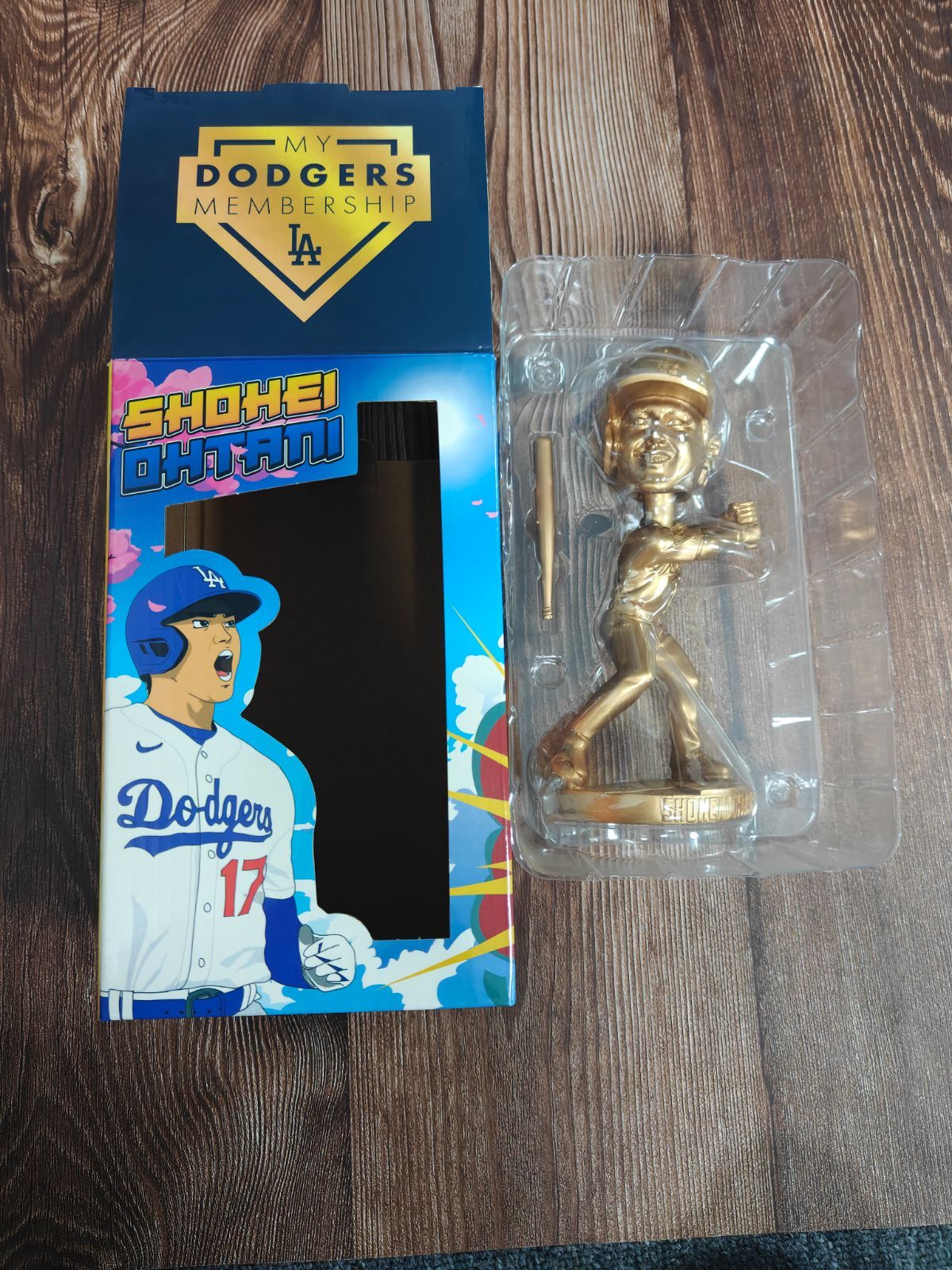 ドジャース　大谷翔平　年間シート保持者のみ配布　ゴール　ボブルヘッド　激レア 新品 未開封】大谷翔平 ボブルヘッド ゴールド 年間シート会員限定