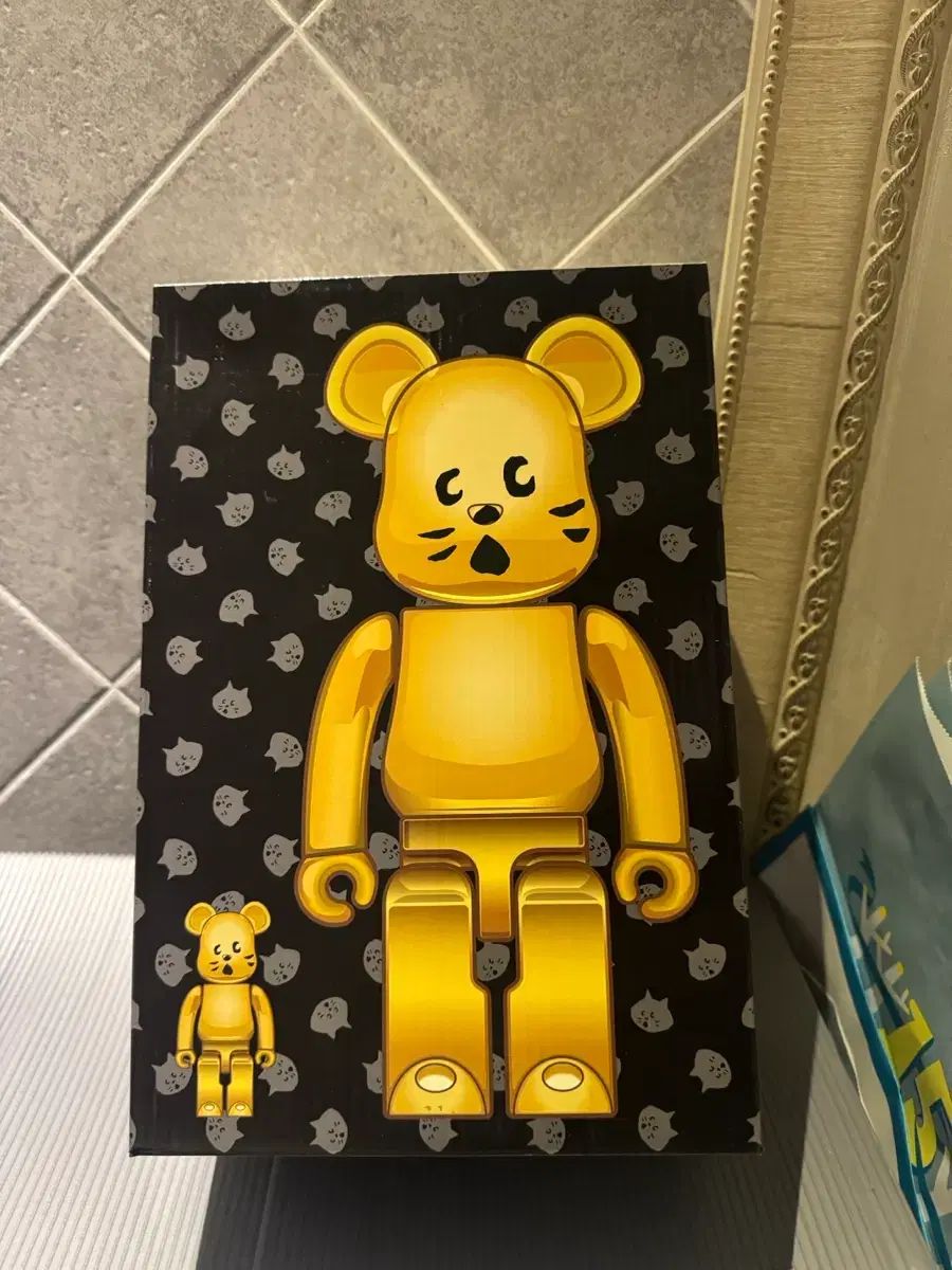 BE@RBRICK(ベアブリック) 400% 100% NYA GOLD BEARBRICK NYA
