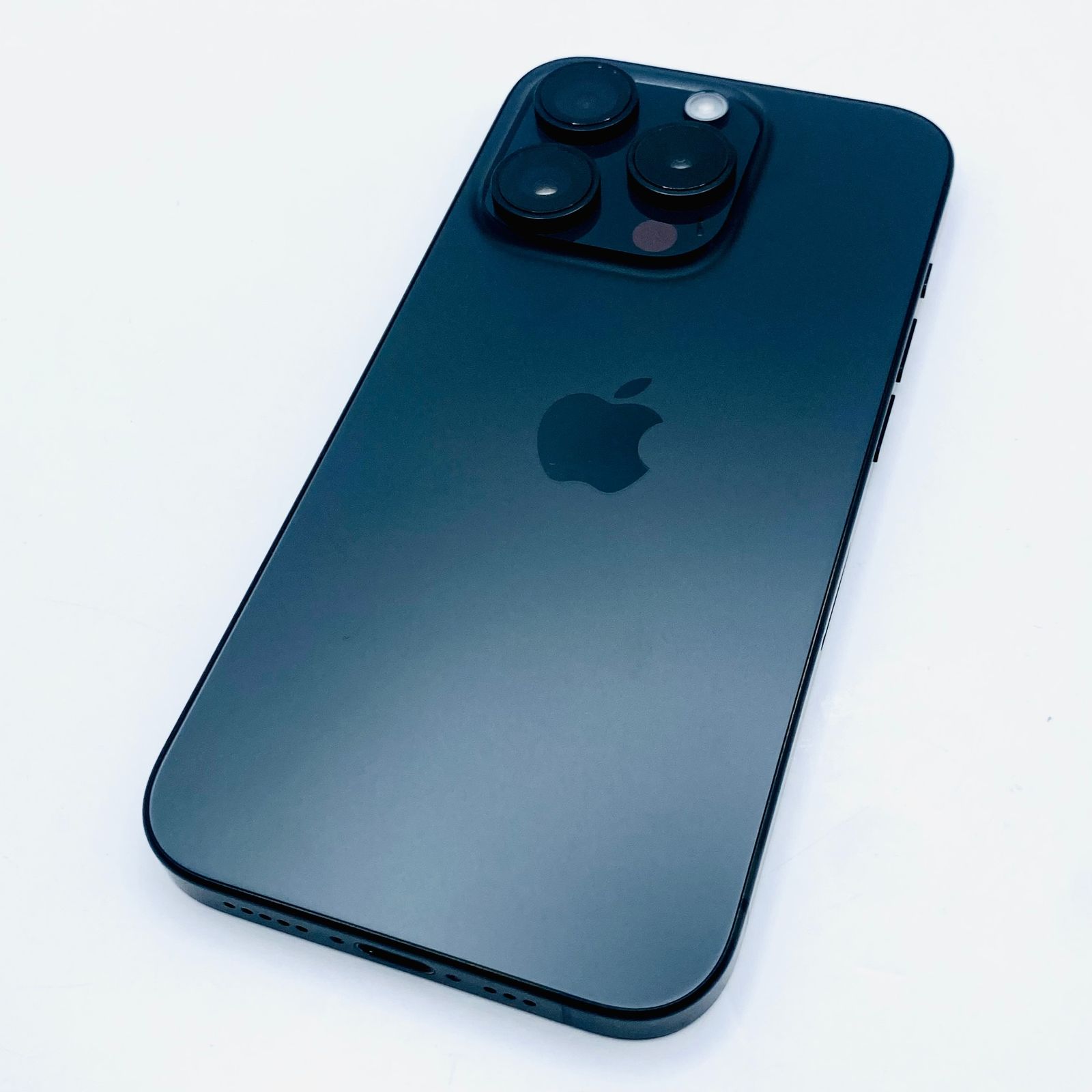 Pro 128GB au 0 iPhone ブラックチタニウム iPhone15 Apple - ブルー