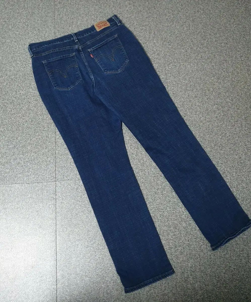 リーバイス デニム ズボン 出品