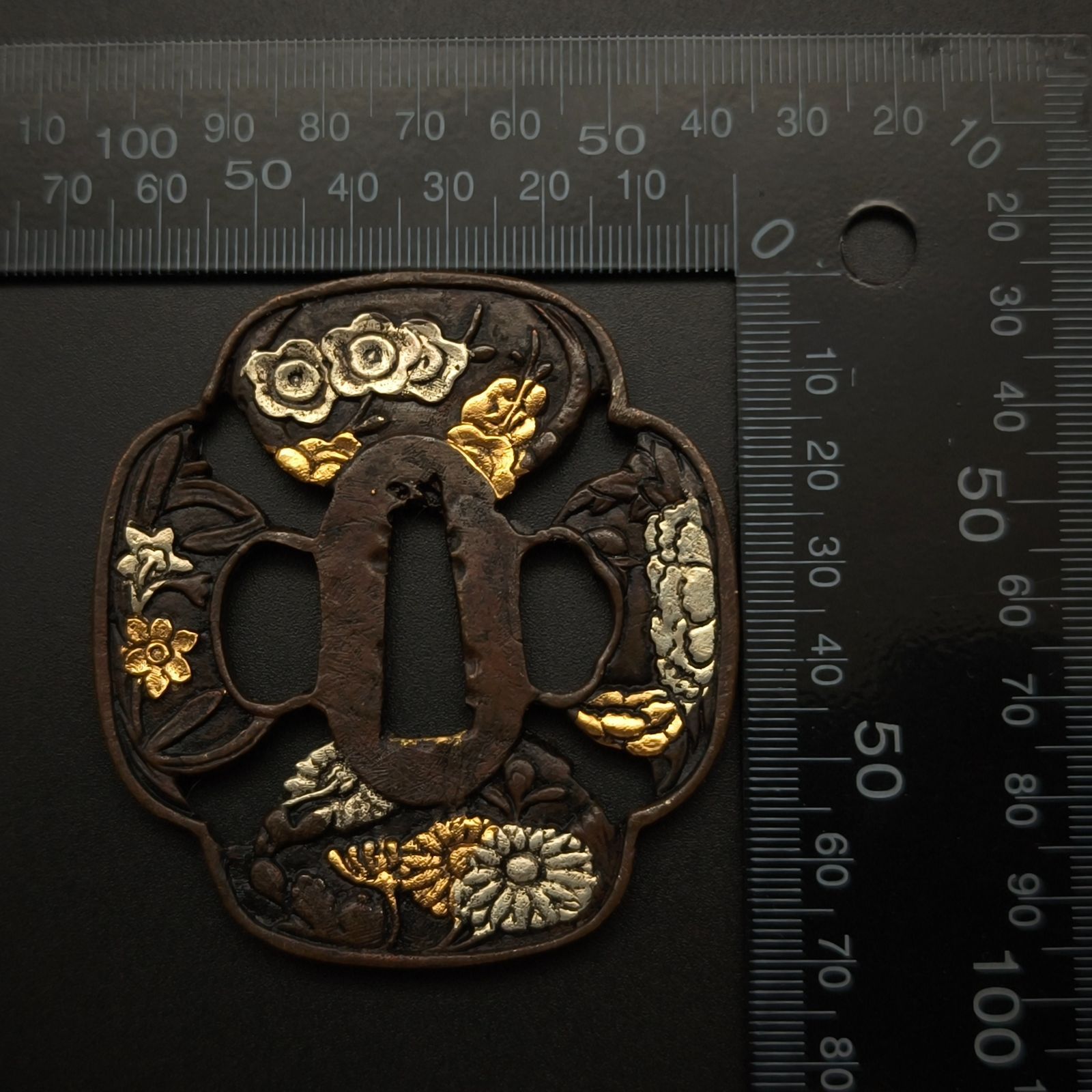 日本刀装具 刀鍔 春花図 XG340 銅地 金工 細工 鍔 つば 居合用 刀剣