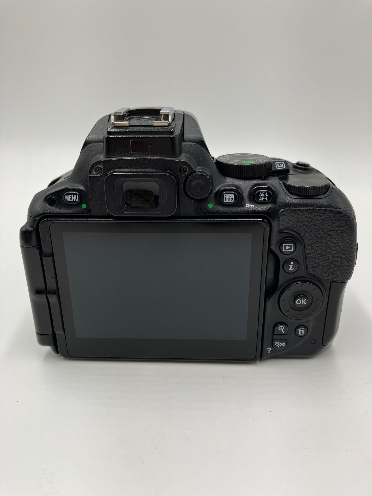動作確認済】Nikon D5500 標準ズームレンズキット AF-S DX 18-55mm VR 