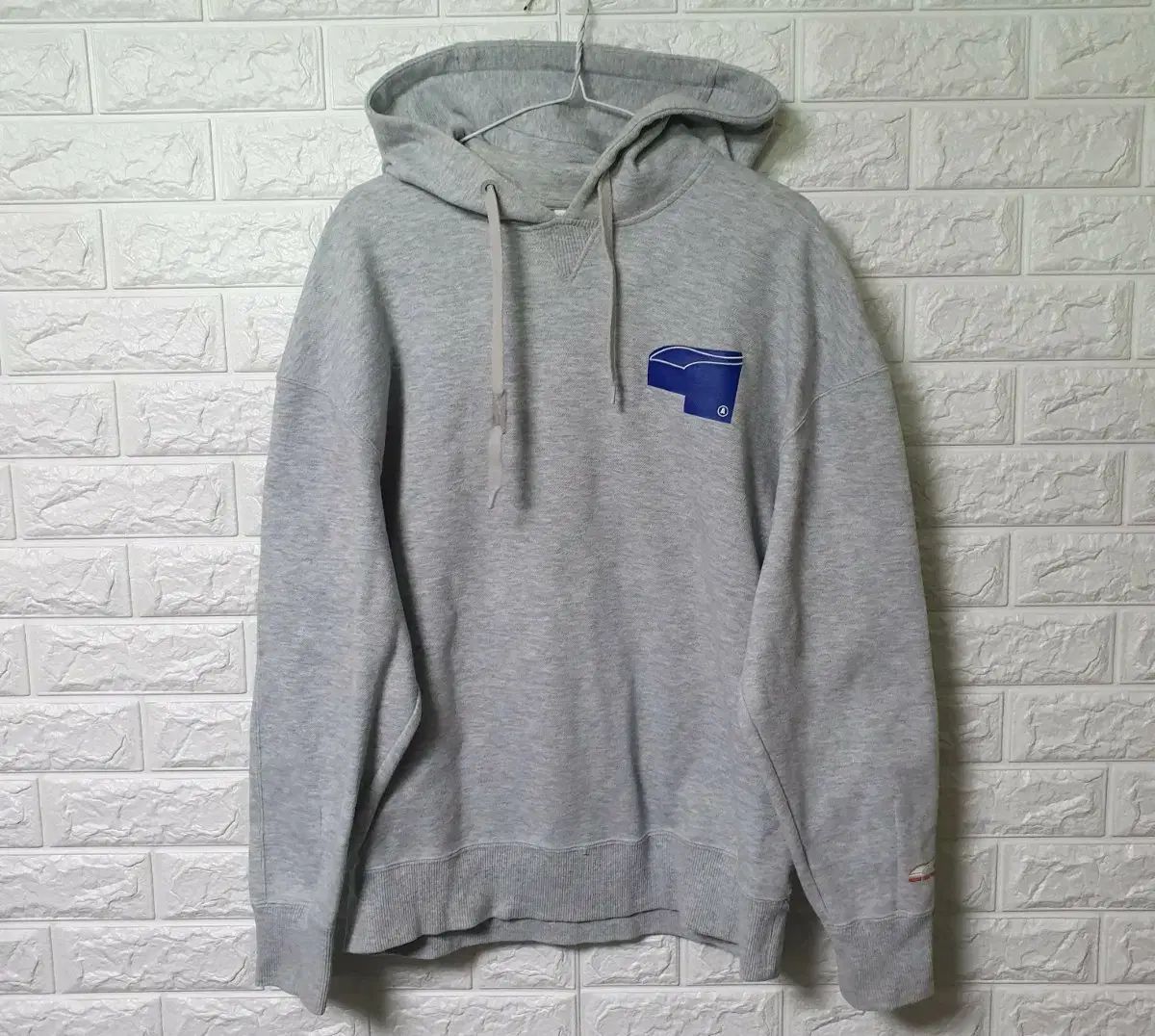 ADER ERROR プーマ フード付きTシャツ 出品