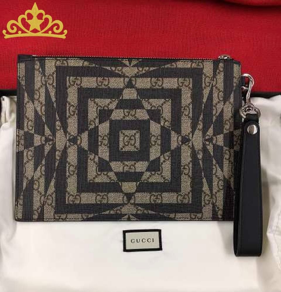 GUCCI GGスプリーム カレイド クラッチバッグ メンズ グッチ