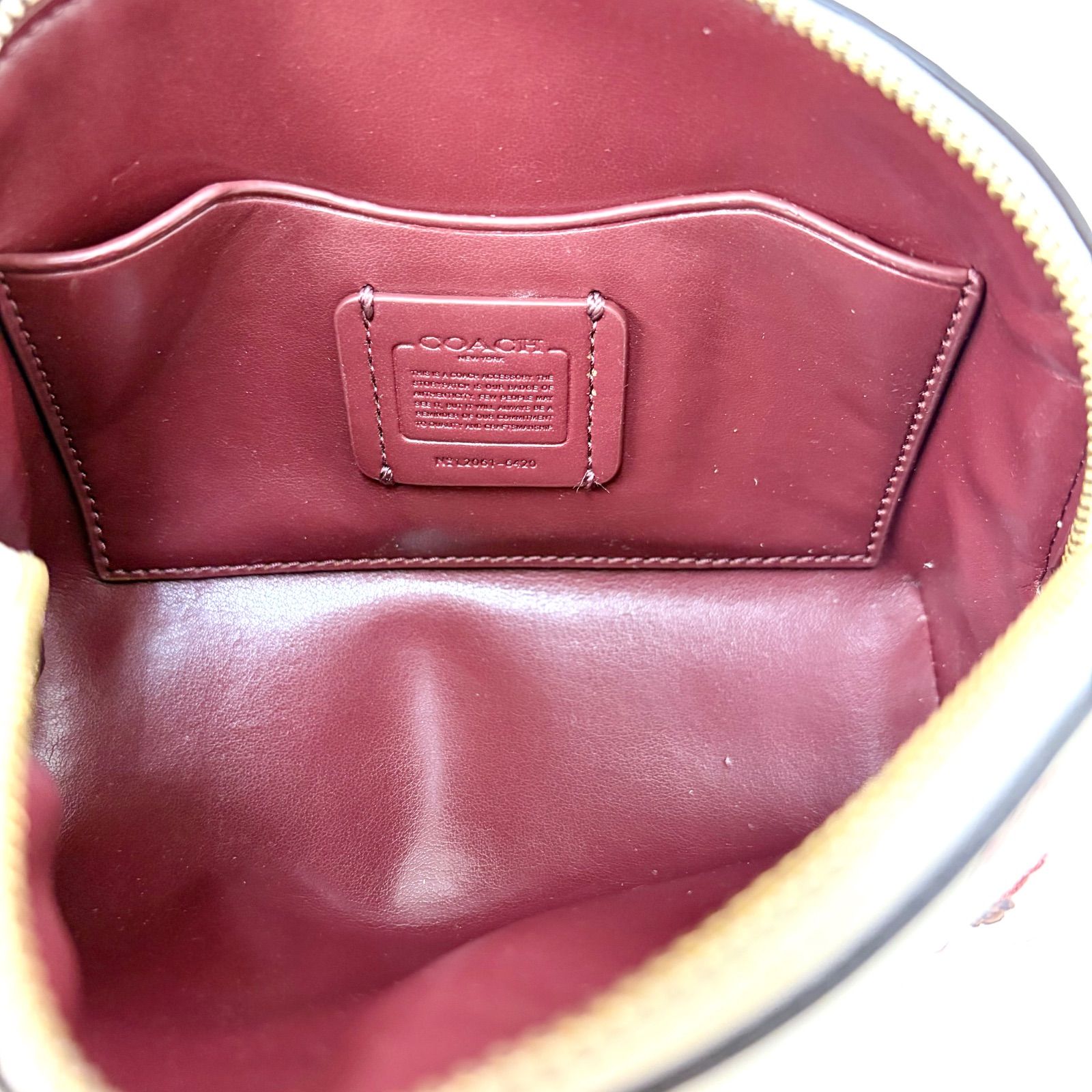 希少美品⭐️COACH コーチ】 花柄 てんとう虫 レザー ポーチ コスメ 