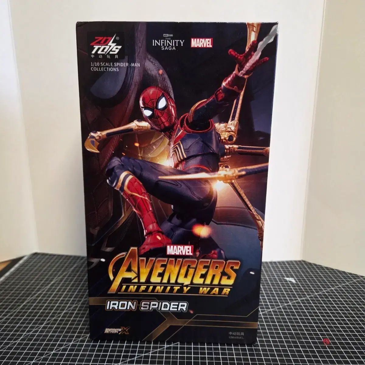 ZD TOYS アイアン・スパイダー・フィギュア