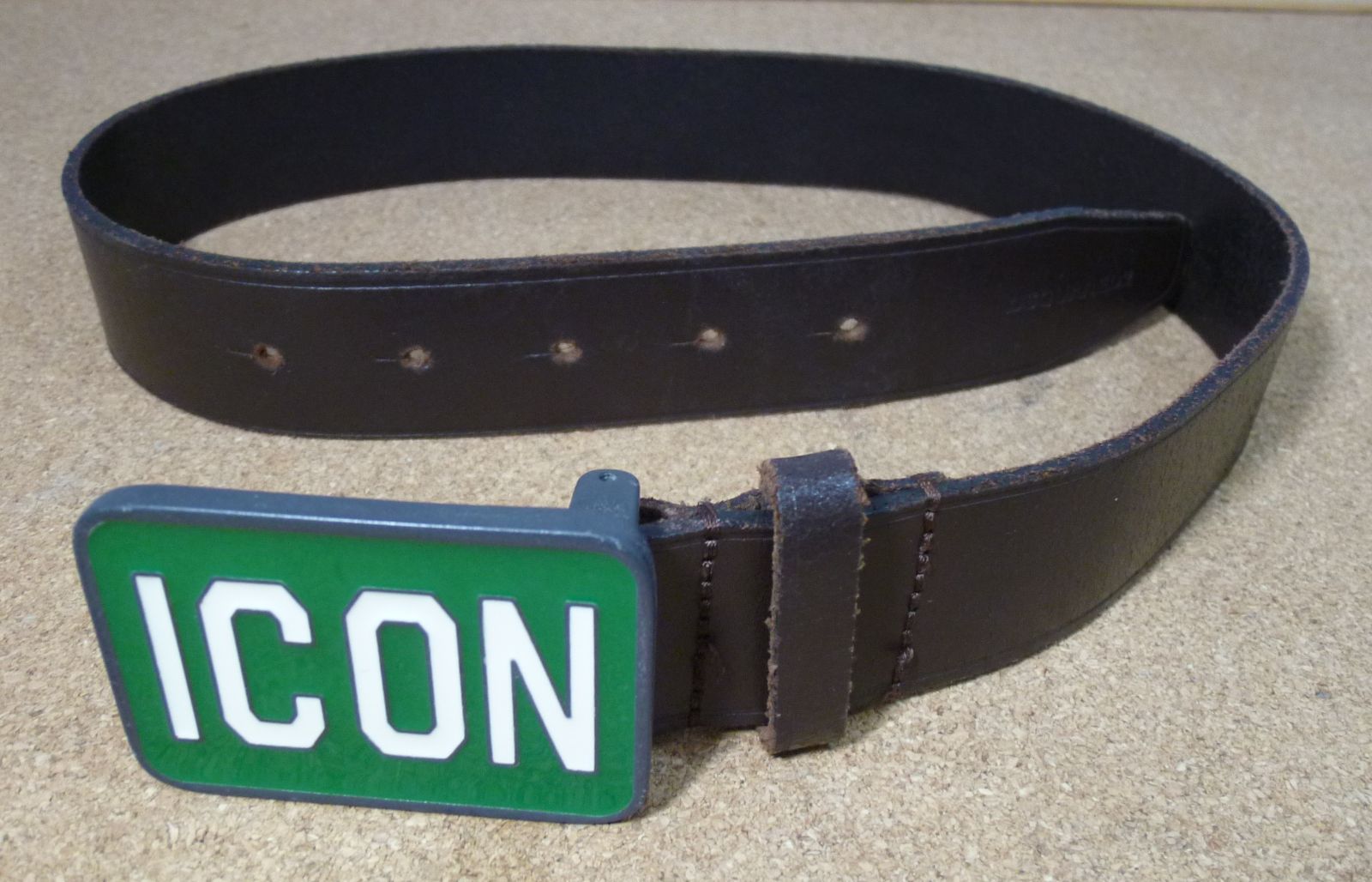 中古品　劣化あり　DSQUARED2　ICON　ベルト　ブラウン　キッズ　ディースクエアード