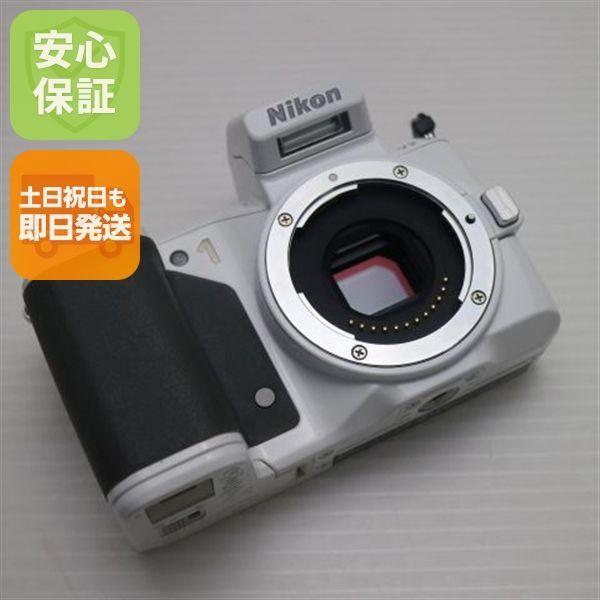超美品 Nikon 1 V2 ボディ ホワイト 即日発送 ミラーレス一眼 ニコン 本体 土日祝発送OK 09000