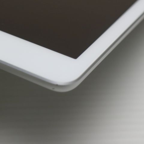 超美品 iPad 第8世代 Wi-Fi 128GB シルバー 即日発送 タブレット Apple