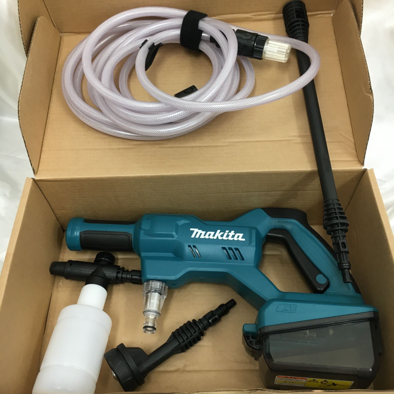 三沢店48-21-0511] makita 充電式洗浄機 MHW180DZ - メルカリ