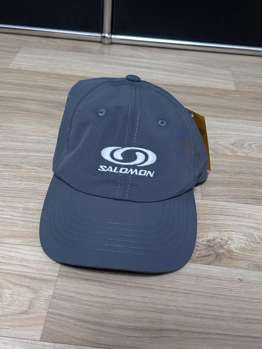 SALOMON サロモン ベースボールキャップ 帽子 グレー