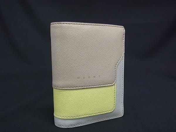 ■美品■ MARNI マルニ トランク レザー 二つ折り 財布 ウォレット 小銭入れ カード入れ レディース ベージュ系×イエロー系 DN1433