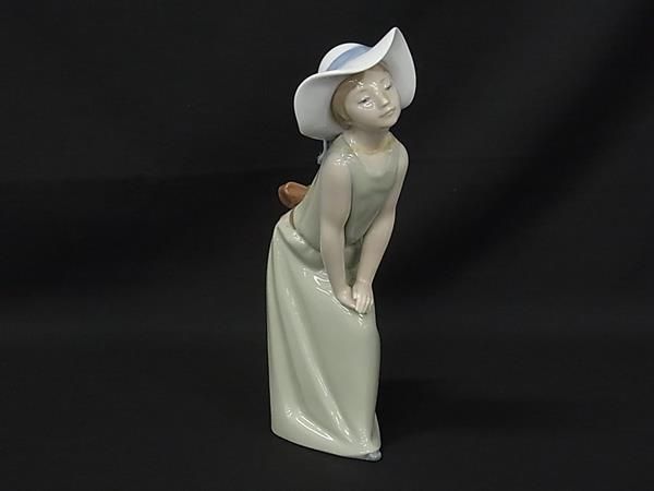 LLADRO リヤドロ 鏡の前で 若草色の少女 磁器 人形 ドール インテリア