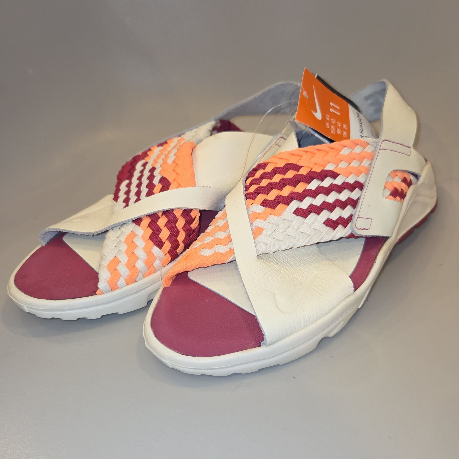 未使用 NIKE キャニオンサンダル／ 28cm マルチカラー 編み込み スポーツサンダル メンズ レディース ユニセックス
