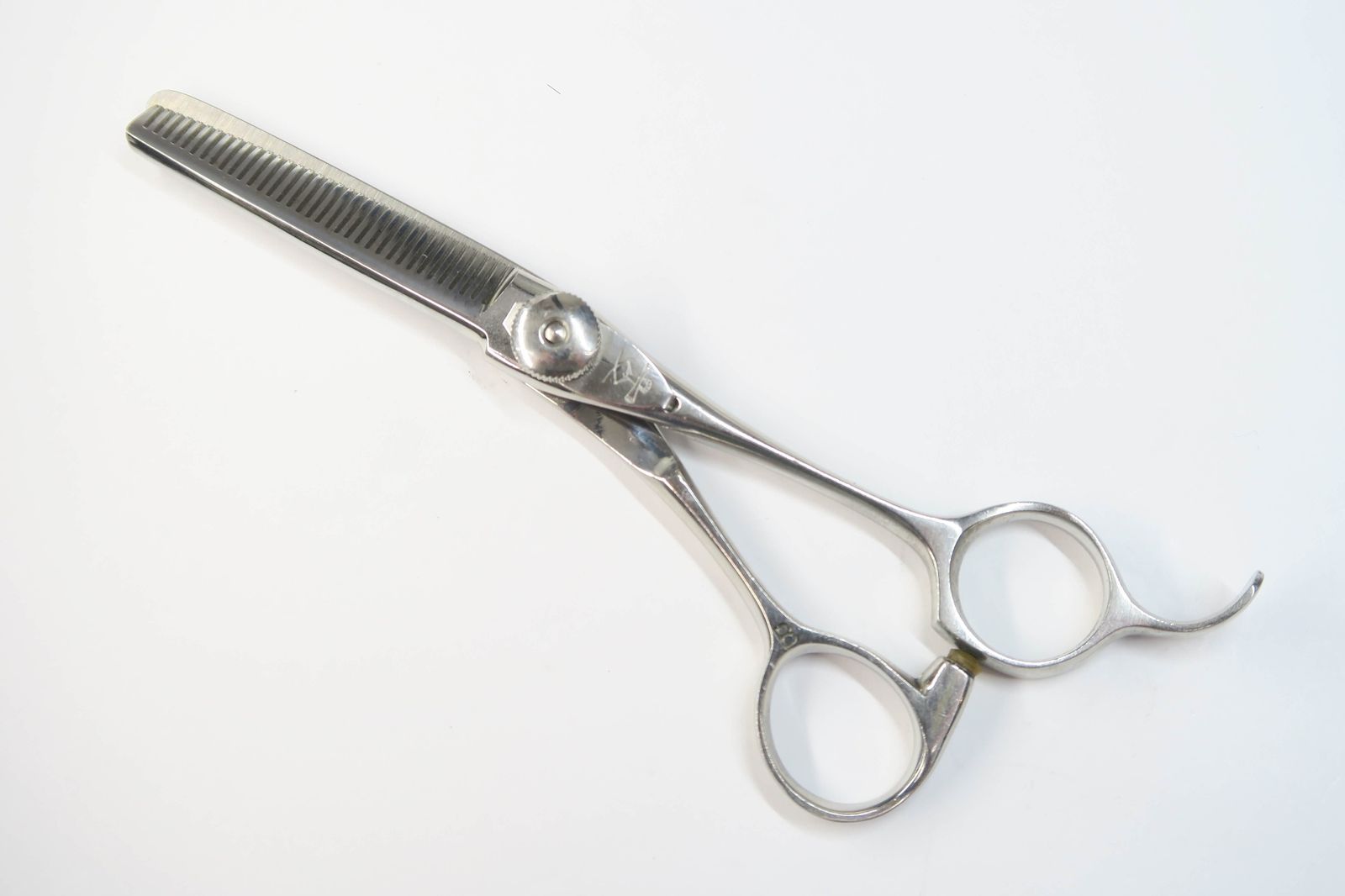 Dランク【ナルトシザー naruto scissors】 セニング 美容師・理容師 5.7インチ 右利き 【中古】:H-11485