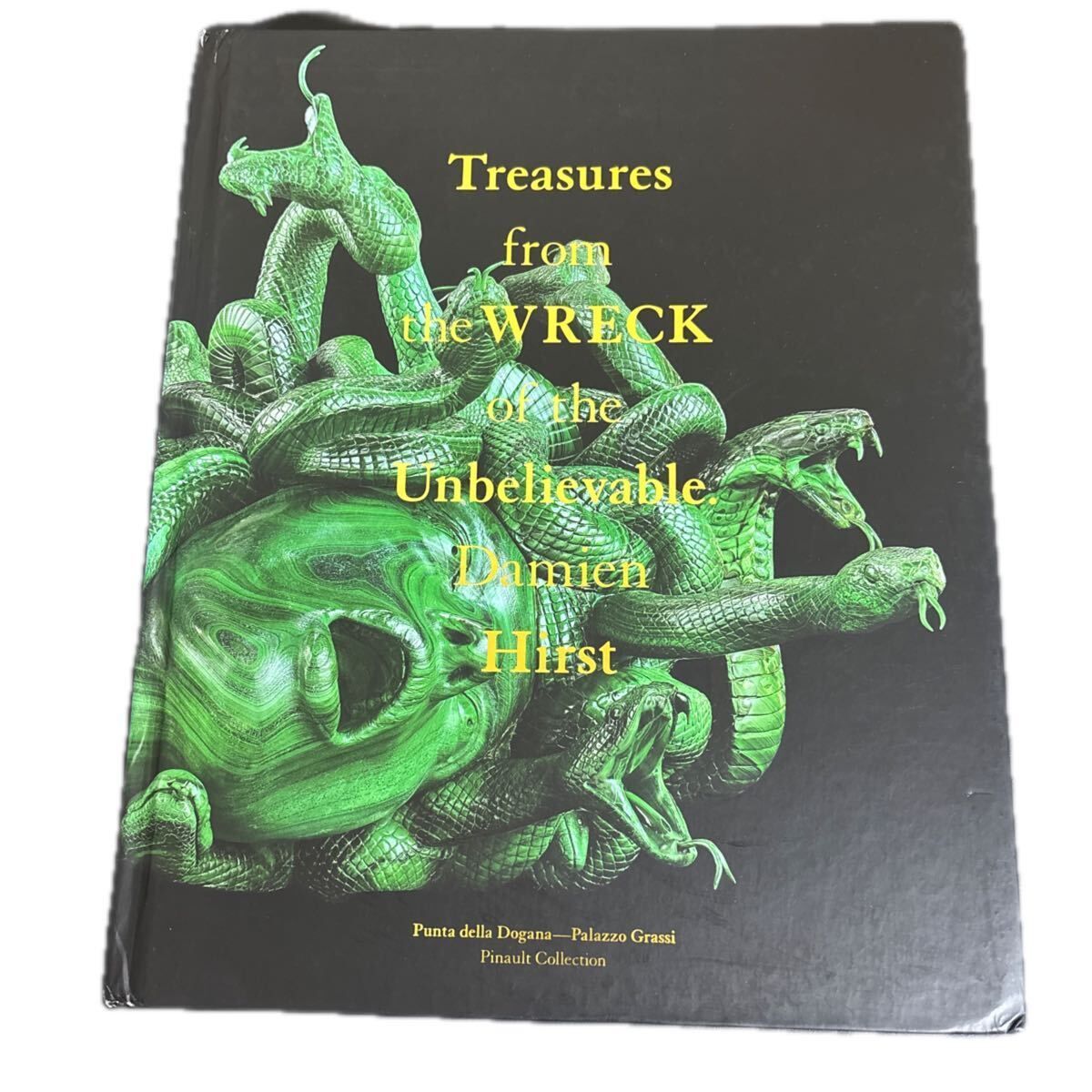 『 Damien Hirst Treasures from the Wreck of the Unbelievable 』作品集 ダミアン・ハースト