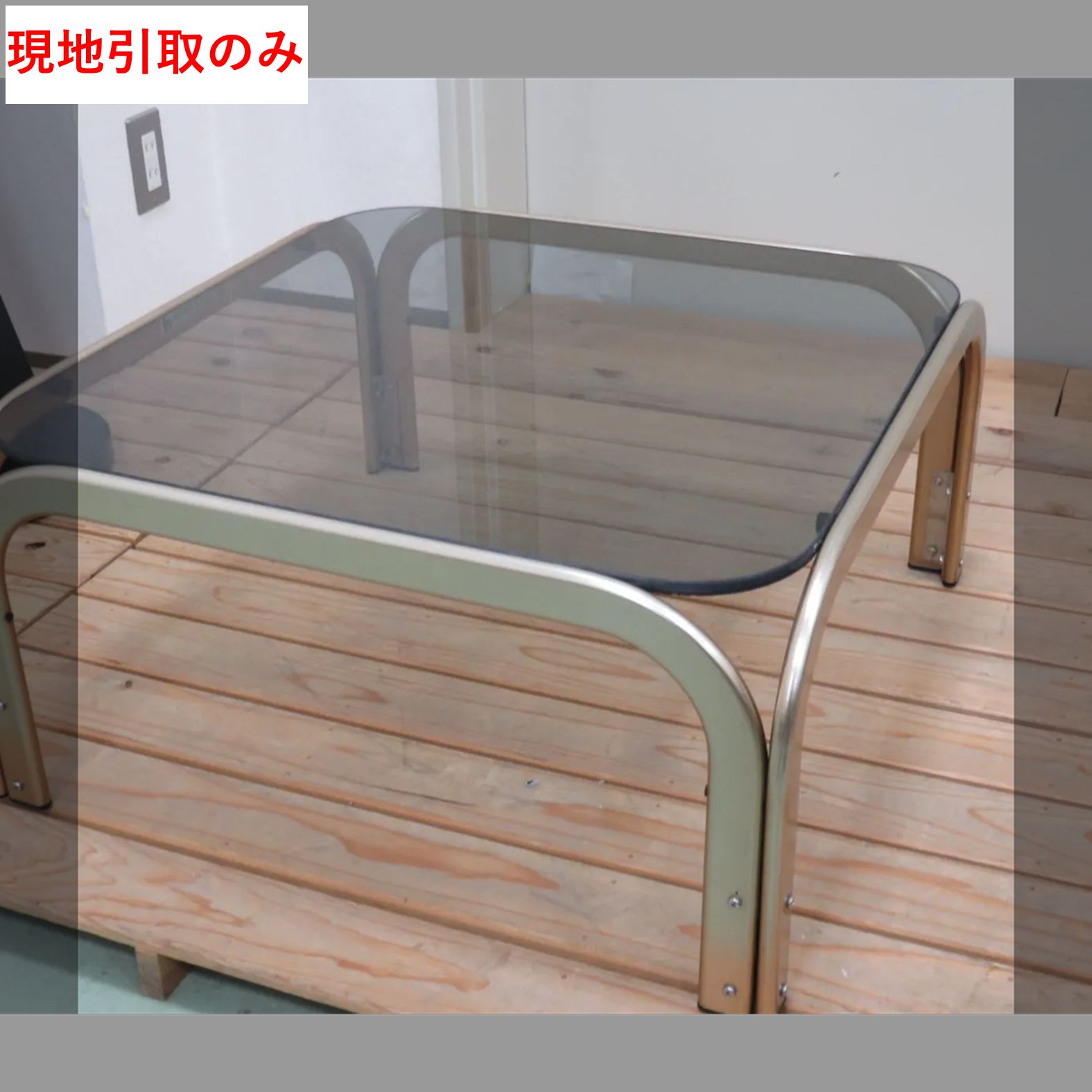 ガラステーブル（R8-29i 配送不可、現地引取のみ、リユース品） - メルカリ