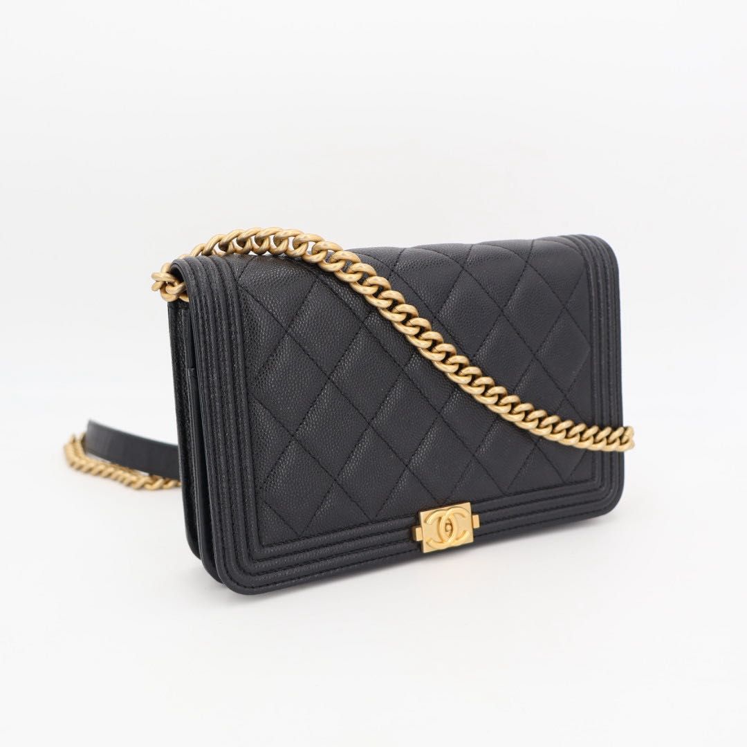 シャネル CHANEL ボーイシャネル キャビアスキン チェーンウォレット ブラック ゴールド