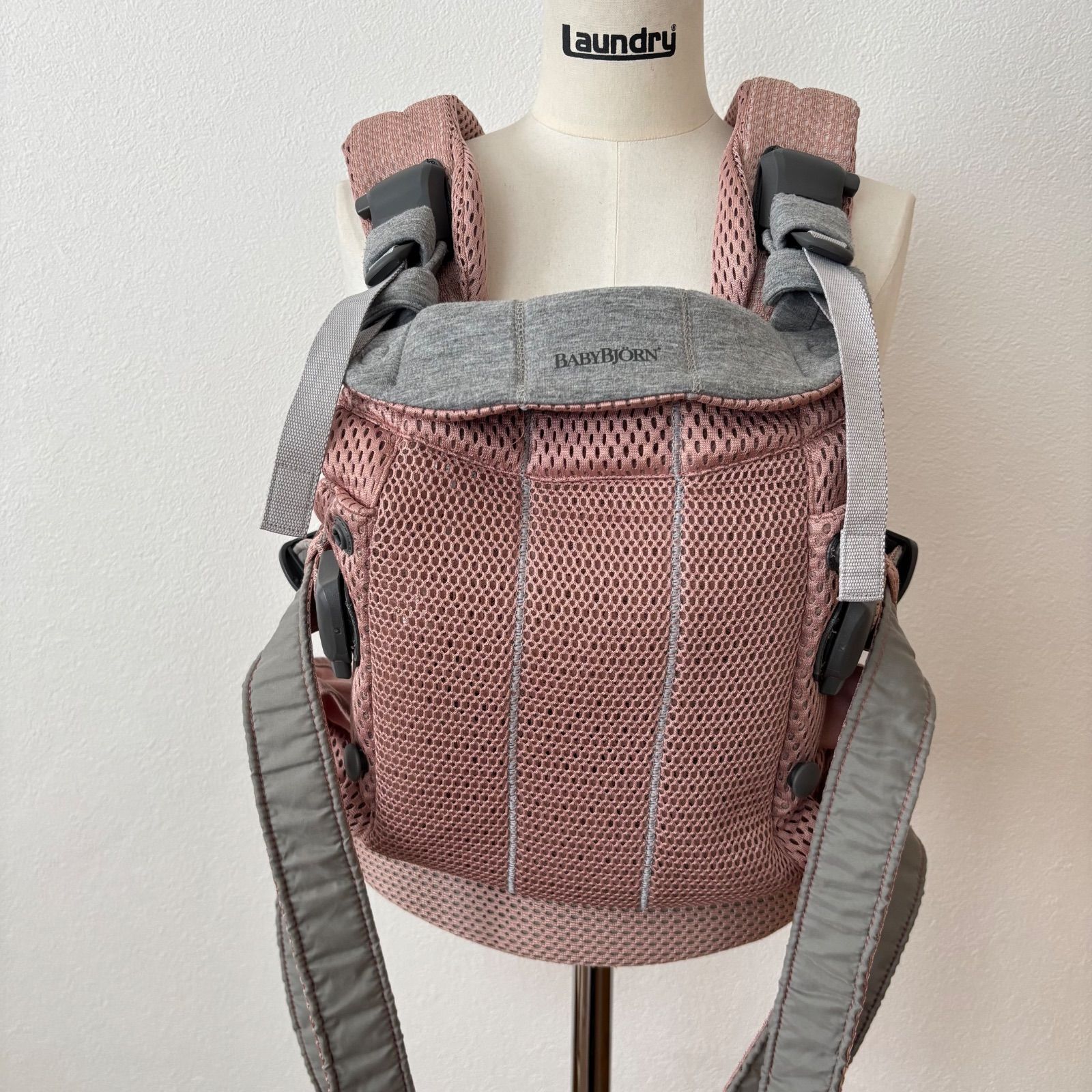 美品＊ベビービョルン ハーモニー BABYBJORN 抱っこ紐 ダスティピンク