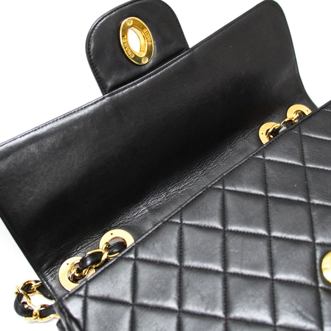 シャネル CHANEL マトラッセ30 チェーンショルダーバッグ ラム 黒 G金具 3番台 【74593】 シャネル CHANEL マトラッセ30 チェーンショルダーバッグ ラム 黒 G金具 3番台 【74593】