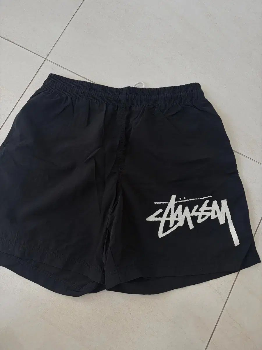 ナイキ STUSSY ハーフパンツ
