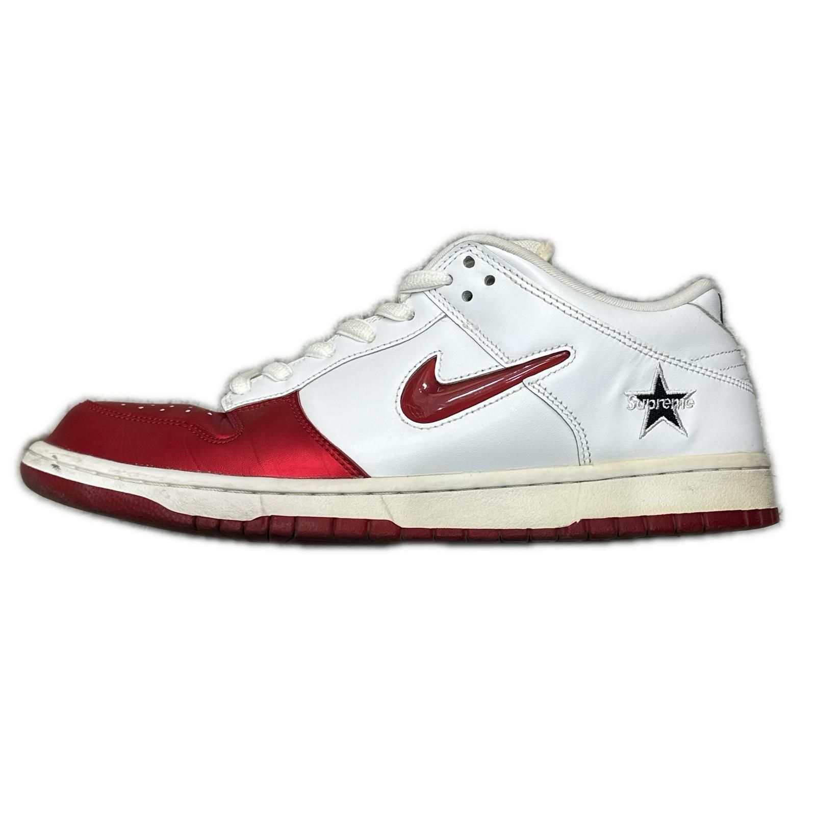 NIKE SB × Supreme Dunk Low 