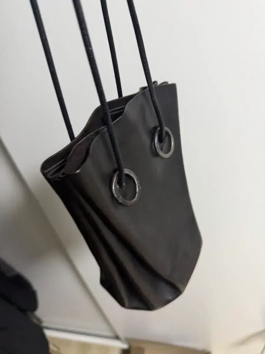 Tagliovivo タグリオビボ クロスバック