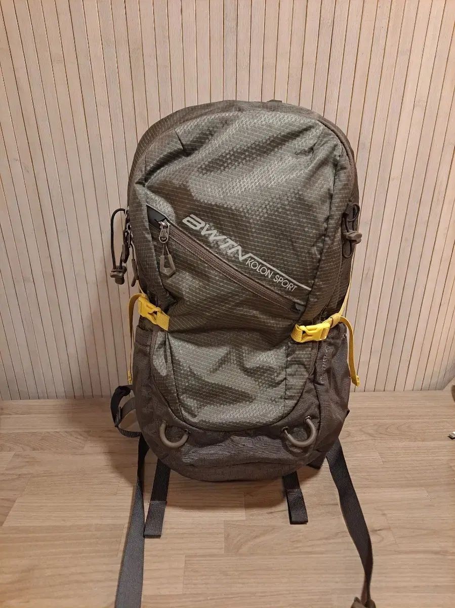 コーロンスポーツ 登山バッグ 大体 30L