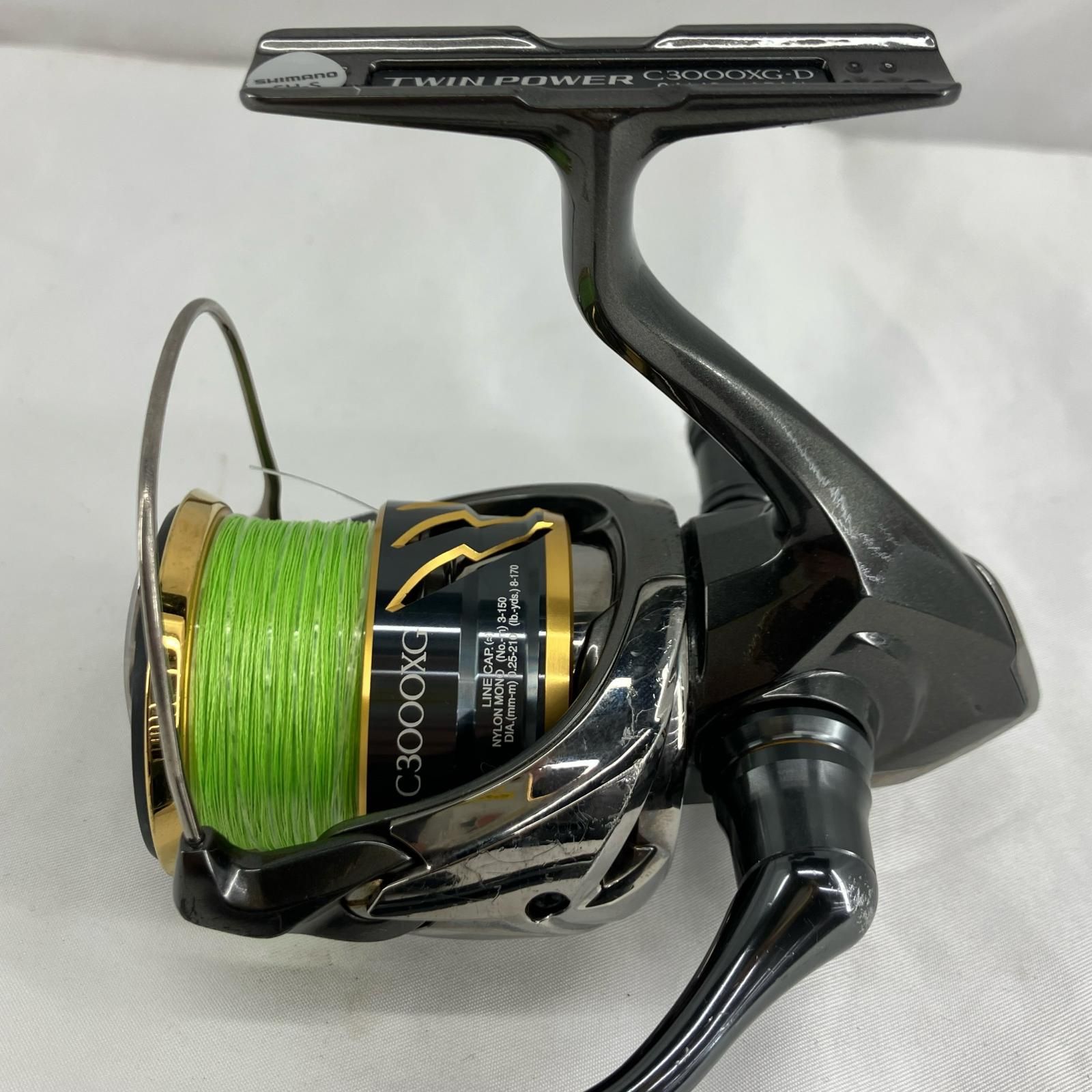 スピニングリール SHIMANO 04142 20ツインパワー C3000XG スプールエッジ傷あり