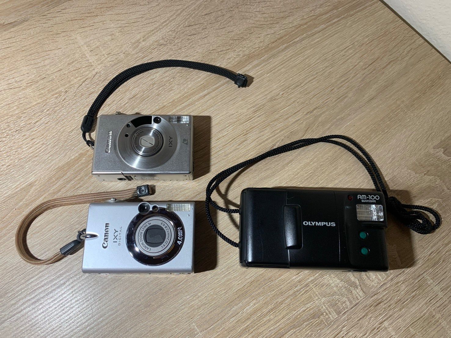 Olympus FE-320&Canon IXY DIGITAL セットザンク品 0291 デジカメ3点セット Canon IXY DIGITAL 400 シルバー Canon IXY