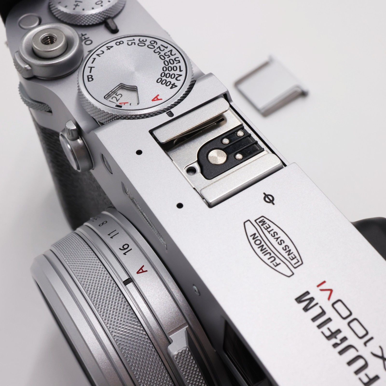 □美品□ フジフィルム FUJIFILM X100 シルバー 中古-美品| FUJIFILM 