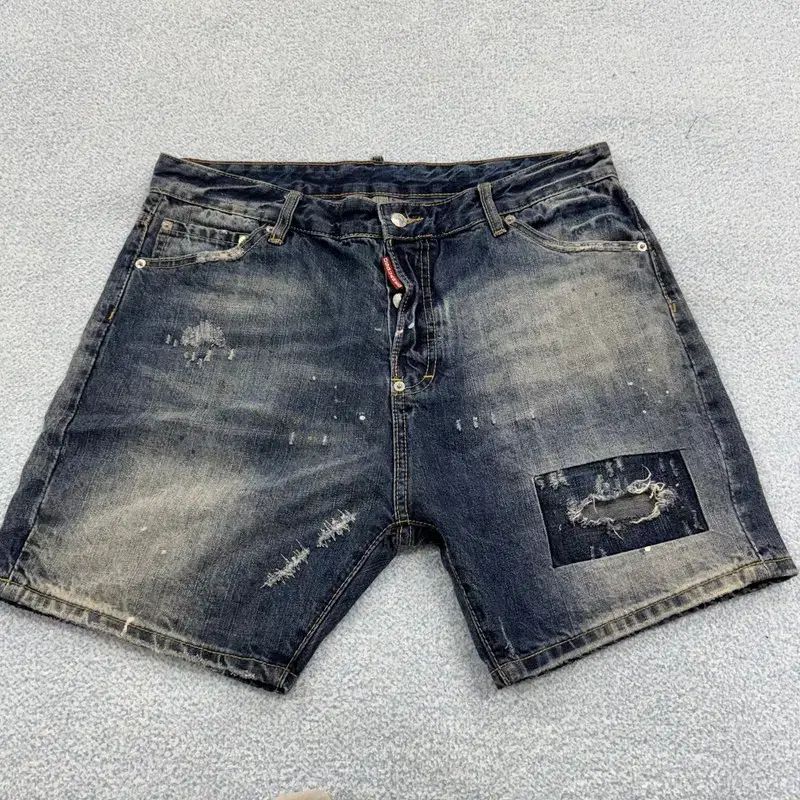 正規品/50 DSQUARED2 ディースクエアード2 デニム ショートパンツ BB