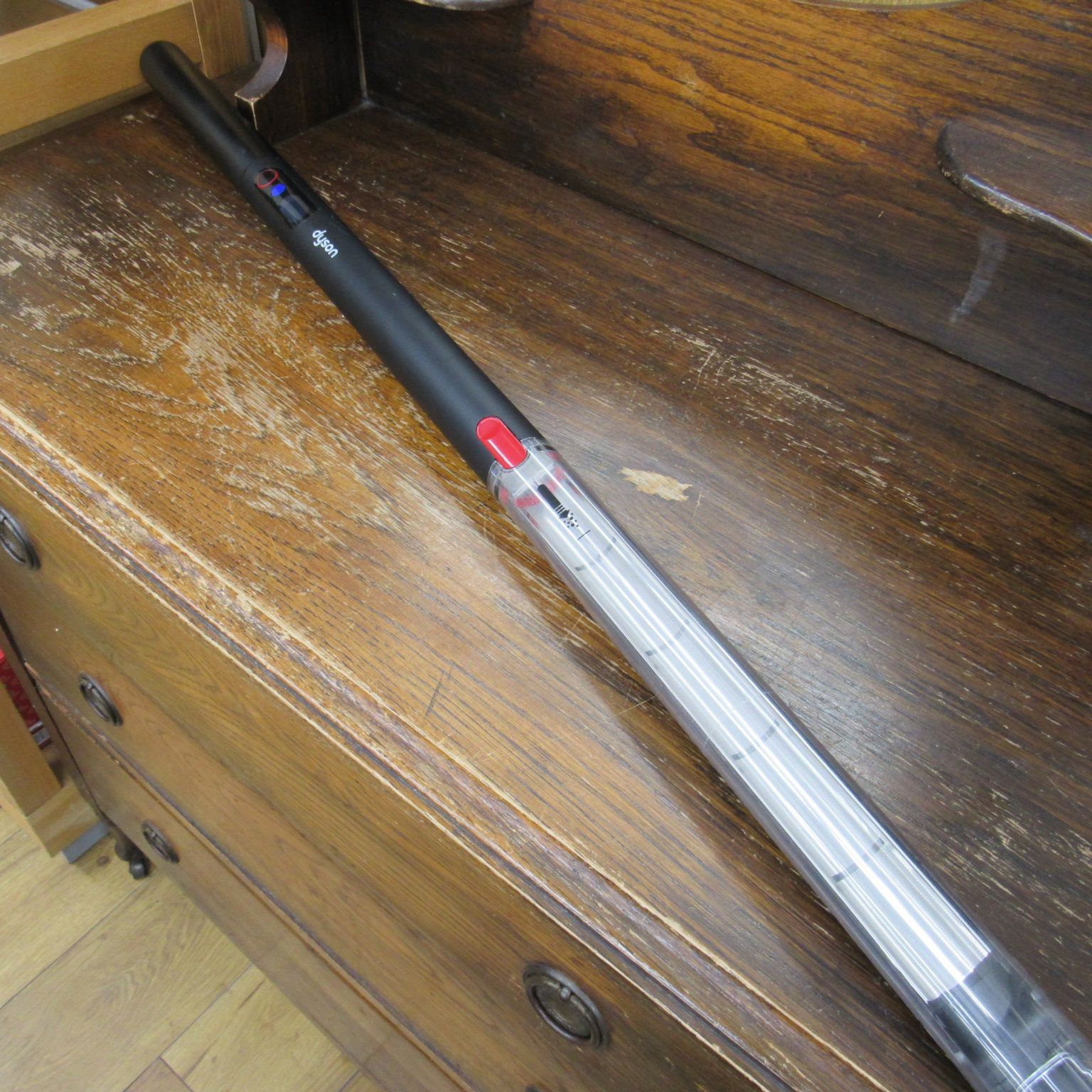 Dyson PencilVac Fluffycones SV50 ダイソン ペンシルバック コードレス スティッククリーナー エキスパート藤沢辻堂店 Dyson PencilVac Fluffycones SV50 ダイソン ペンシルバック コードレス スティッククリーナー エキスパート藤沢辻堂店