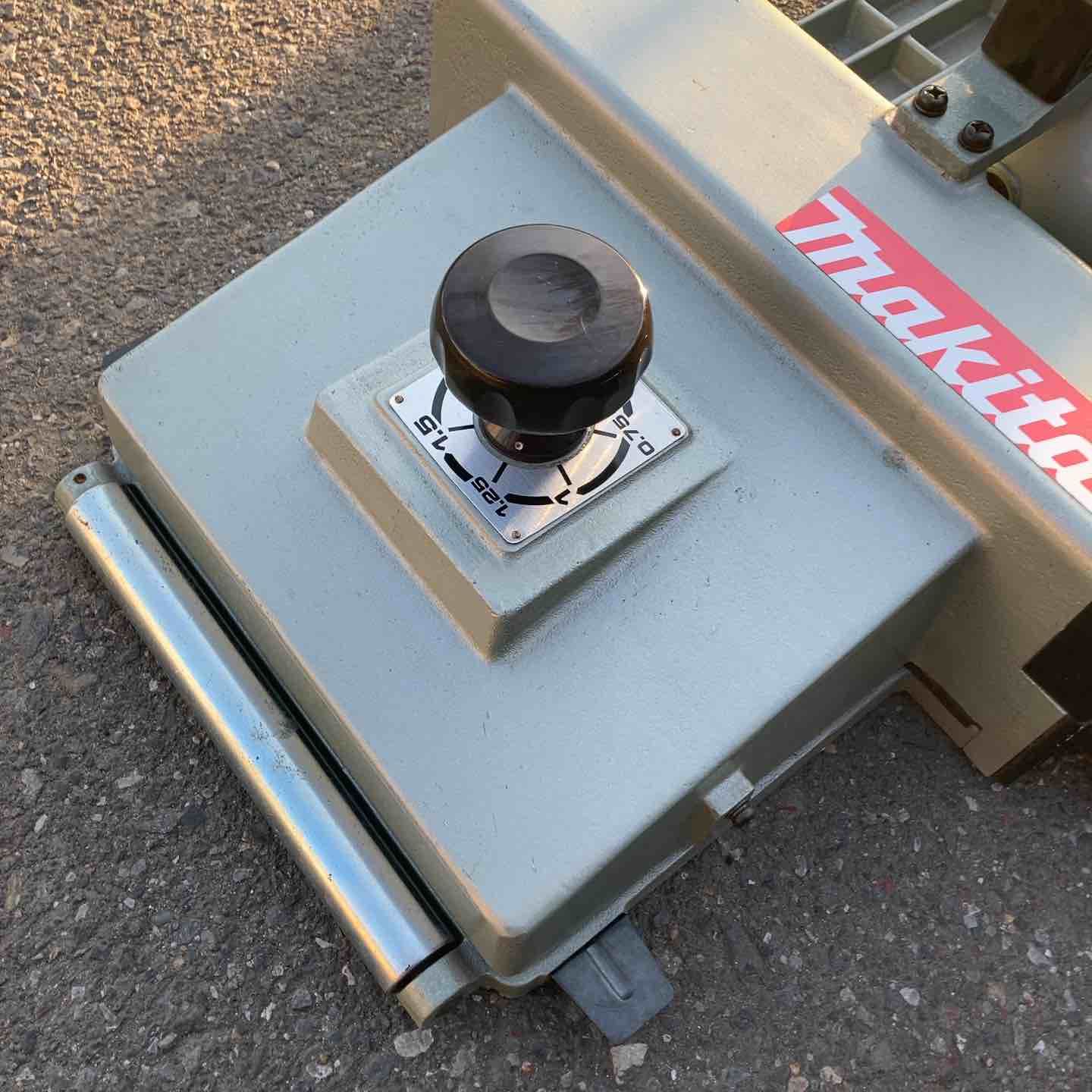マキタ 電気カンナKP310研磨式 楽天市場】マキタ カンナ刃 312×32×3mm