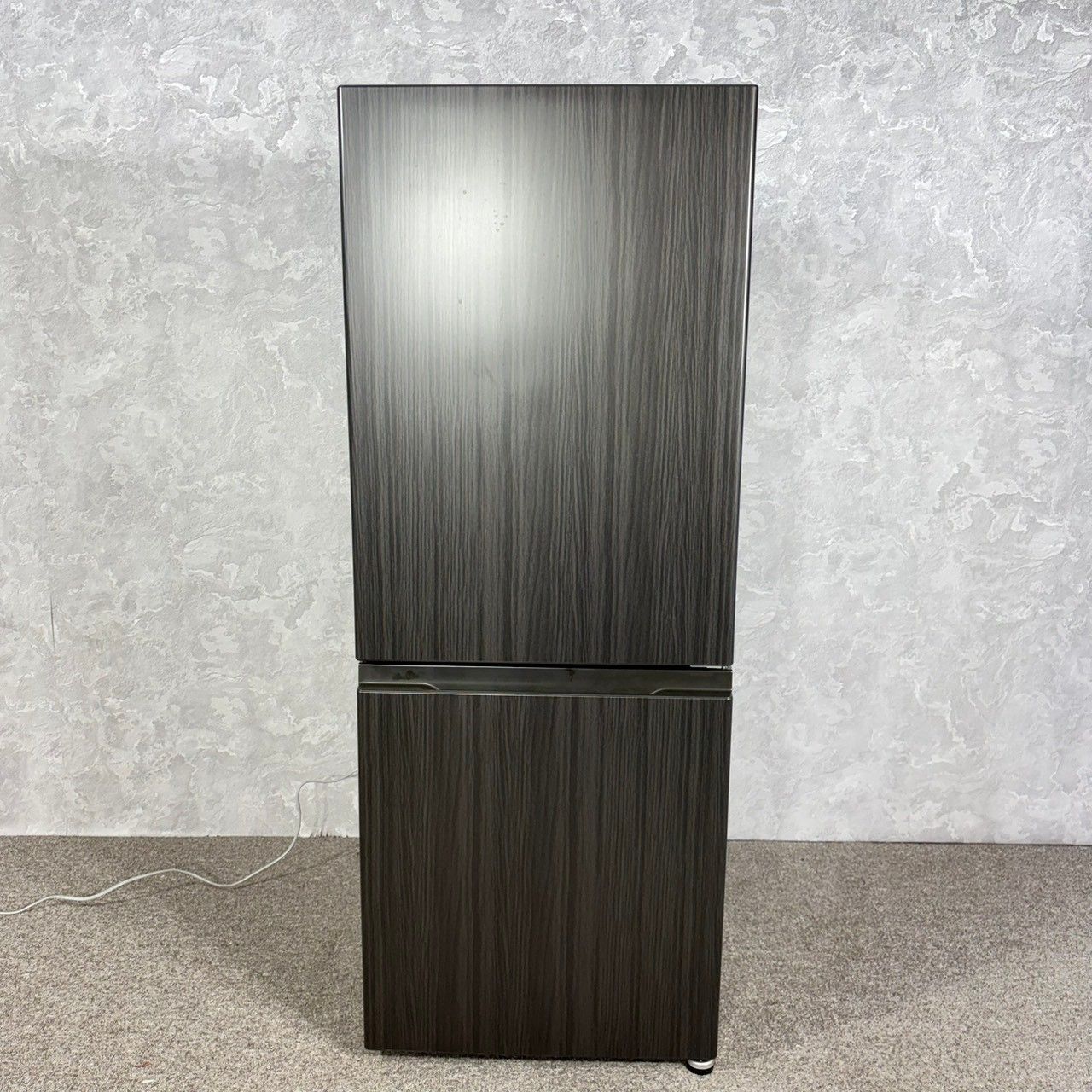 2024年製】 美品 AQUA アクア 黒木目 冷凍冷蔵庫 AQR-20E3 200L - メルカリ