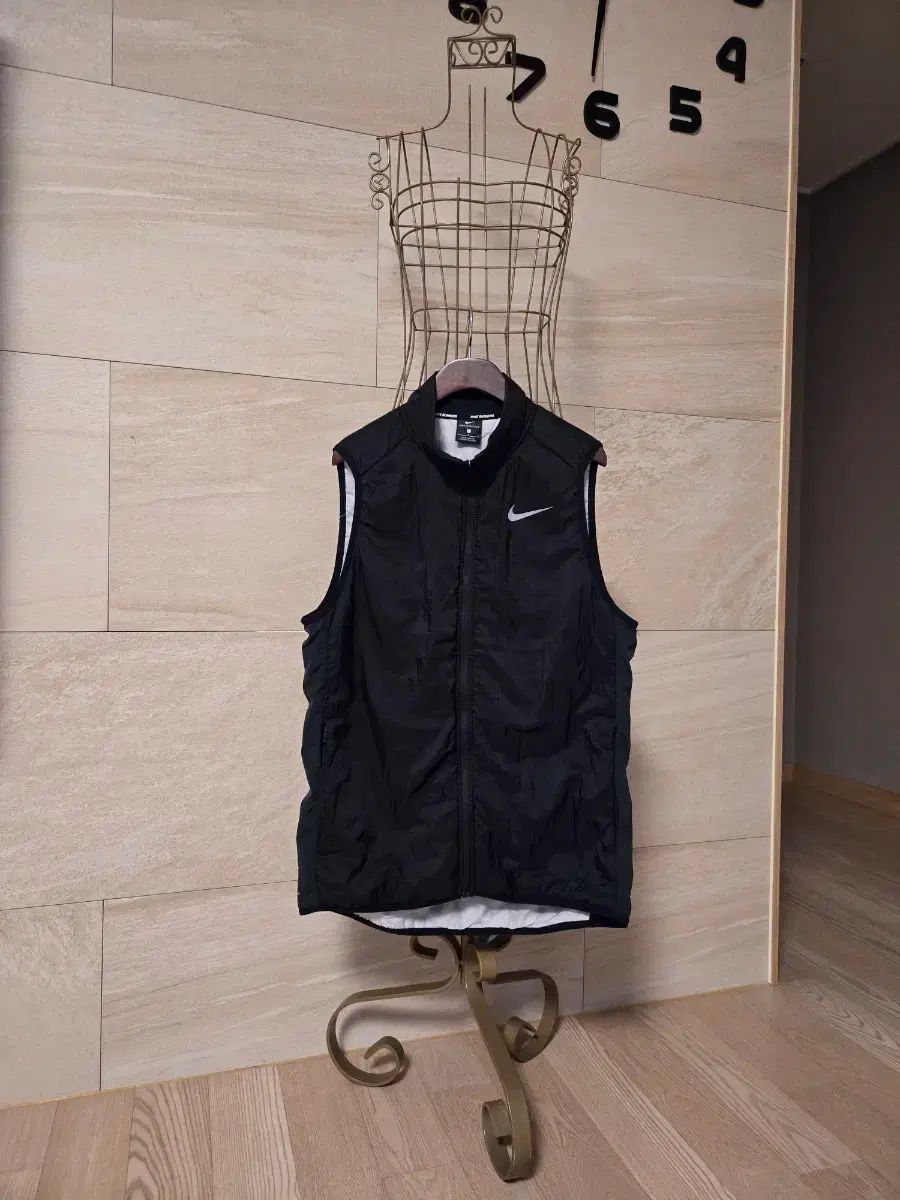 L/100 NIKE ナイキ ランニング エアロレイヤー メンズ ベスト ランニングウェア