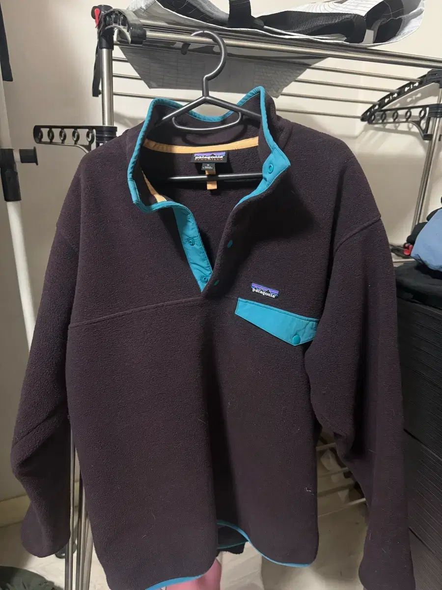 patagonia パタゴニア Synchilla（シンチラ） オブシディアン プラム（PLUM） Mサイズ