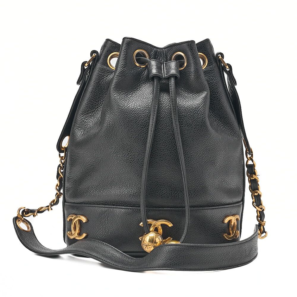 CHANEL　シャネル　チェーンショルダーバッグ　トリプルココ　キャビアスキン　ボールチャーム　巾着　黒　 ゴールド金具　レディースバッグ　ブランド【中古】【送料無料】
