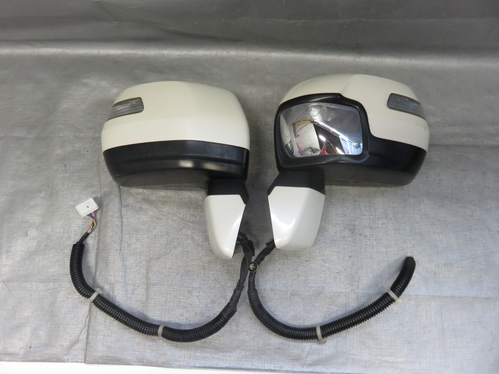 ★SB252/動作OK ホンダ ステップワゴン RK1 RK2 RK3 RK4 RK5 RK6 純正 ドアミラー/サイドミラー 電格 7P ウィンカー 補助ミラー付/運転席/助手席 左右セット