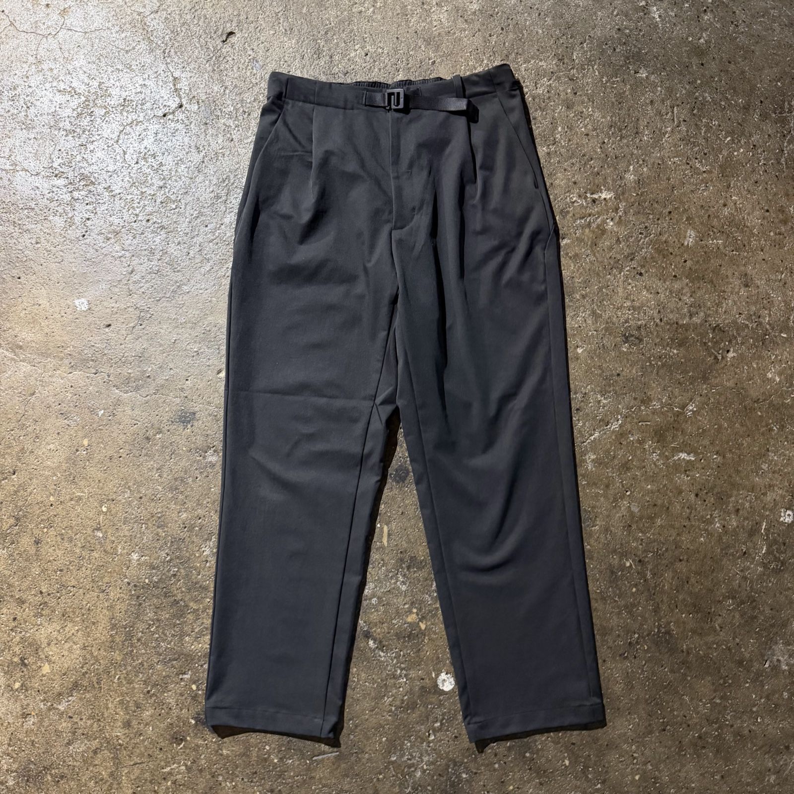 Goldwin One Tuck Tapered Stretch Pants ユニセックス ブラック 3 ゴールドウィン ワンタックテーパードストレッチパンツ GL75177