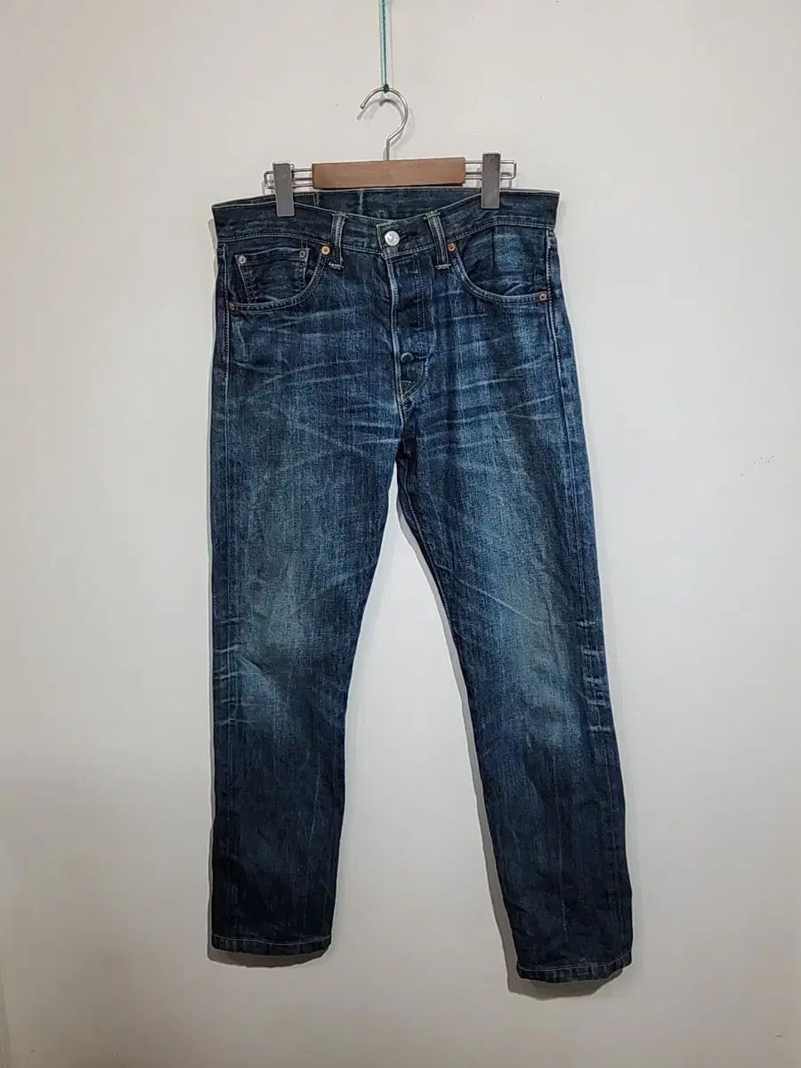 (32) LEVI'S リーバイス 501 デニムパンツ インディゴウォッシュ 赤タブ