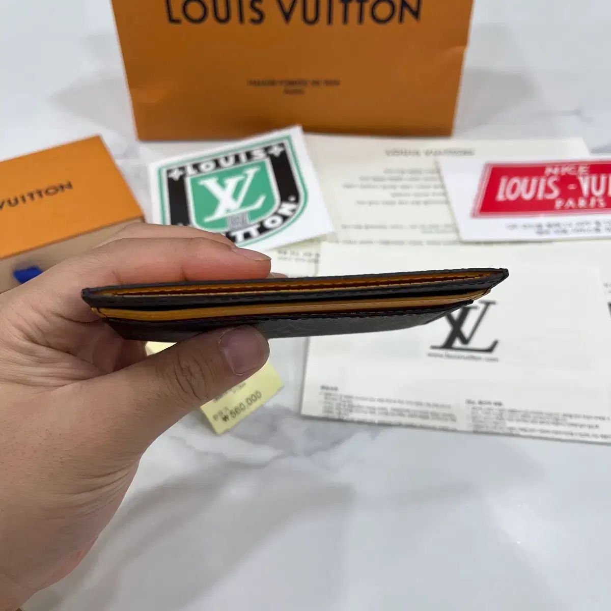 新品 Louis Vuitton ルイヴィトン モノグラム カードウォレット 黄色