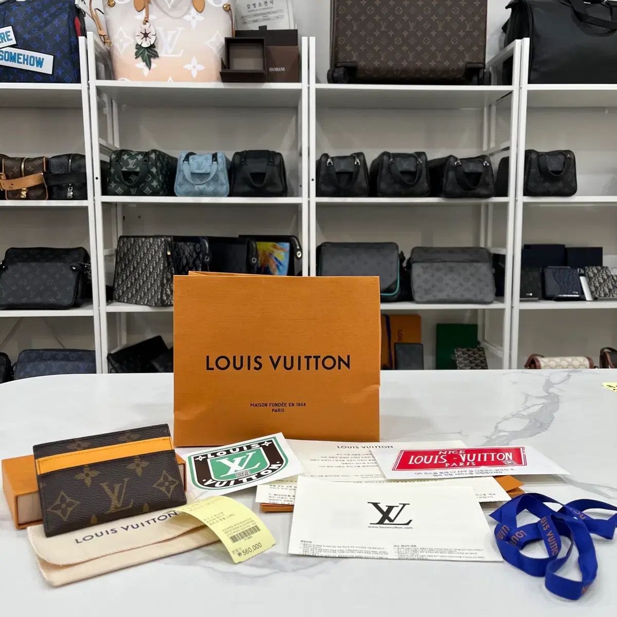 新品 Louis Vuitton ルイヴィトン モノグラム カードウォレット 黄色