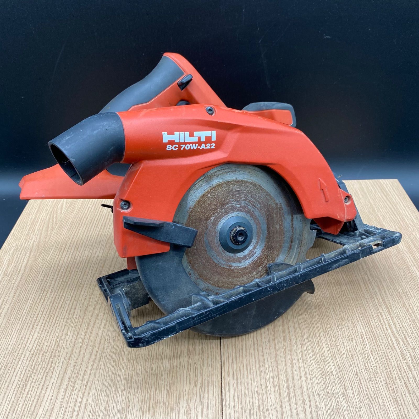 ?221【中古品】HILTI ヒルティ 充電式丸ノコ モデルSC 70W-A22 190㎜ 本体のみ