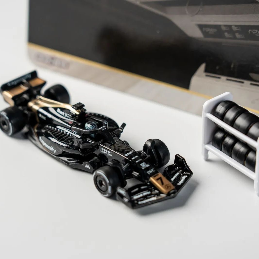 おもちゃ Hot Wheels - RLC F1 The Movie APXGP - Brad Pitt - US