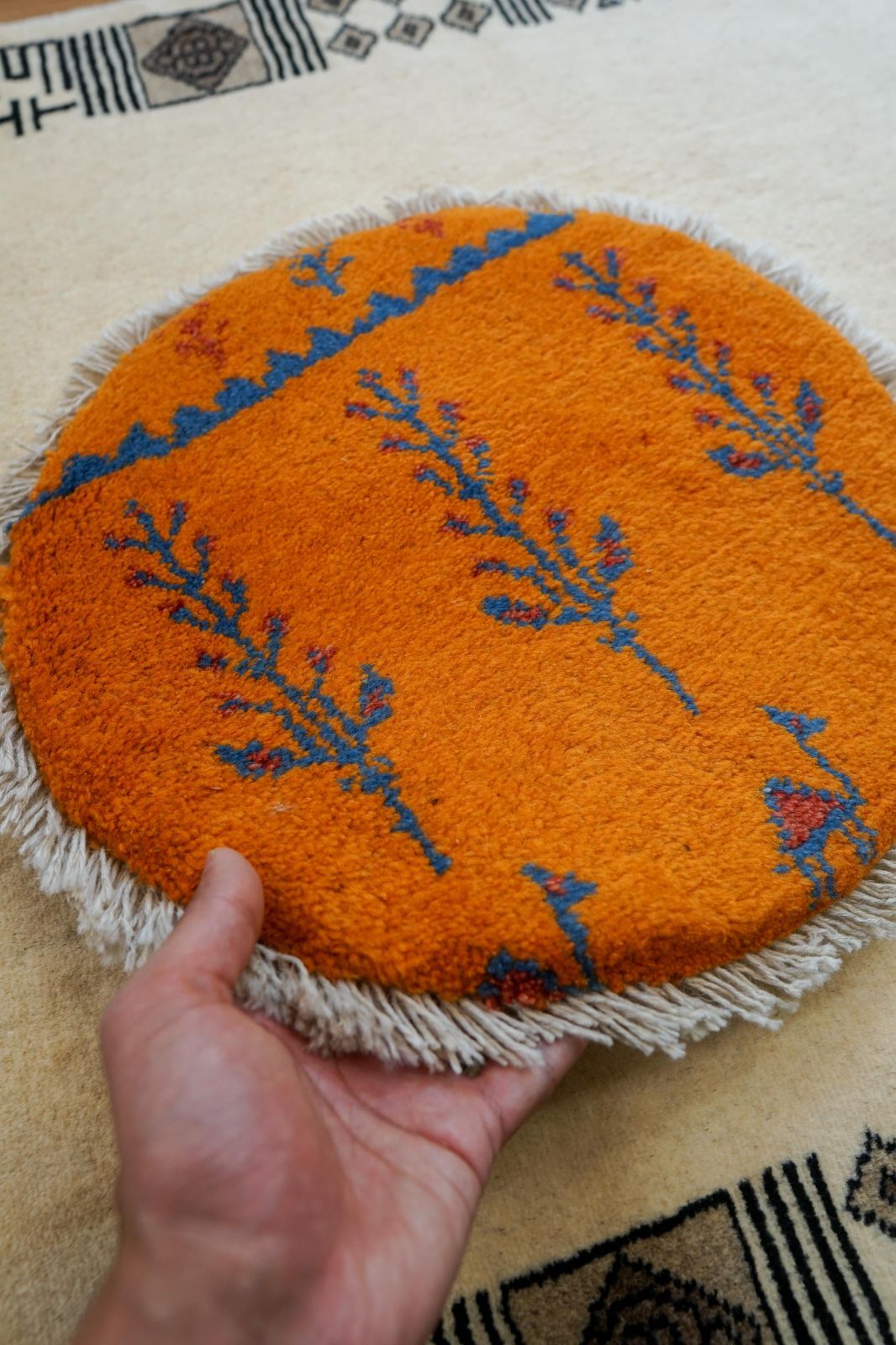 40×40cm ペルシャ絨毯 手織りギャッベ アマレ族 ギャベ - メルカリ