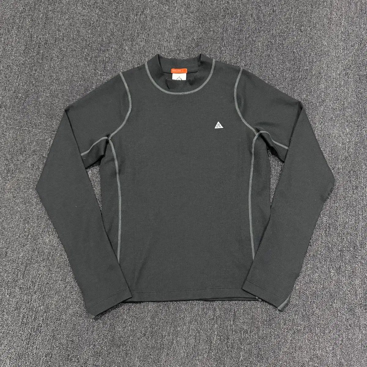 ナイキ acg チナティ ドライフィット ロングスリーブ