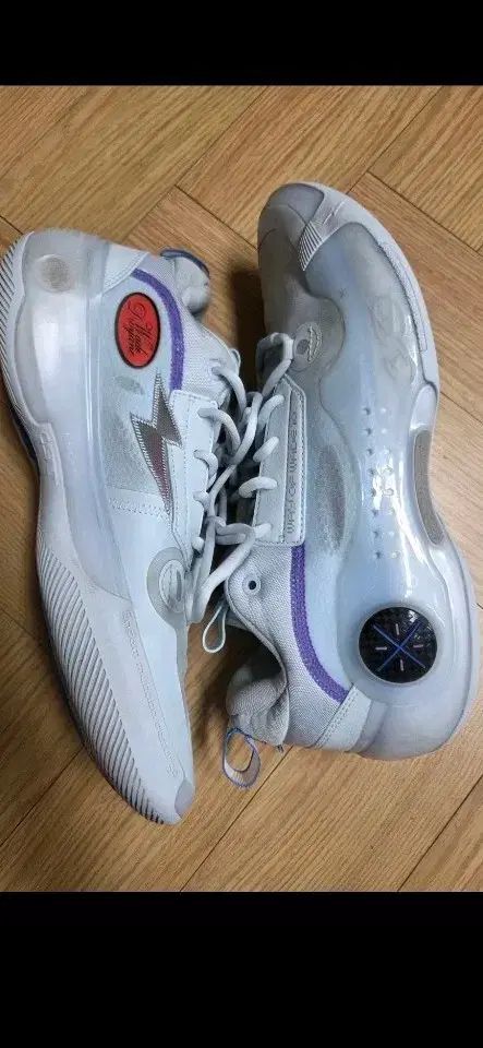LI-NING wow 10 290 出品