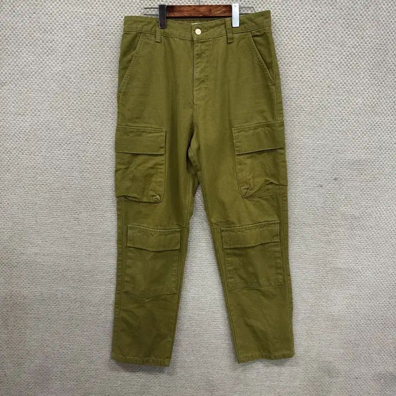 ZARA ザラ マルチポケット カーゴパンツ 31インチ D01598